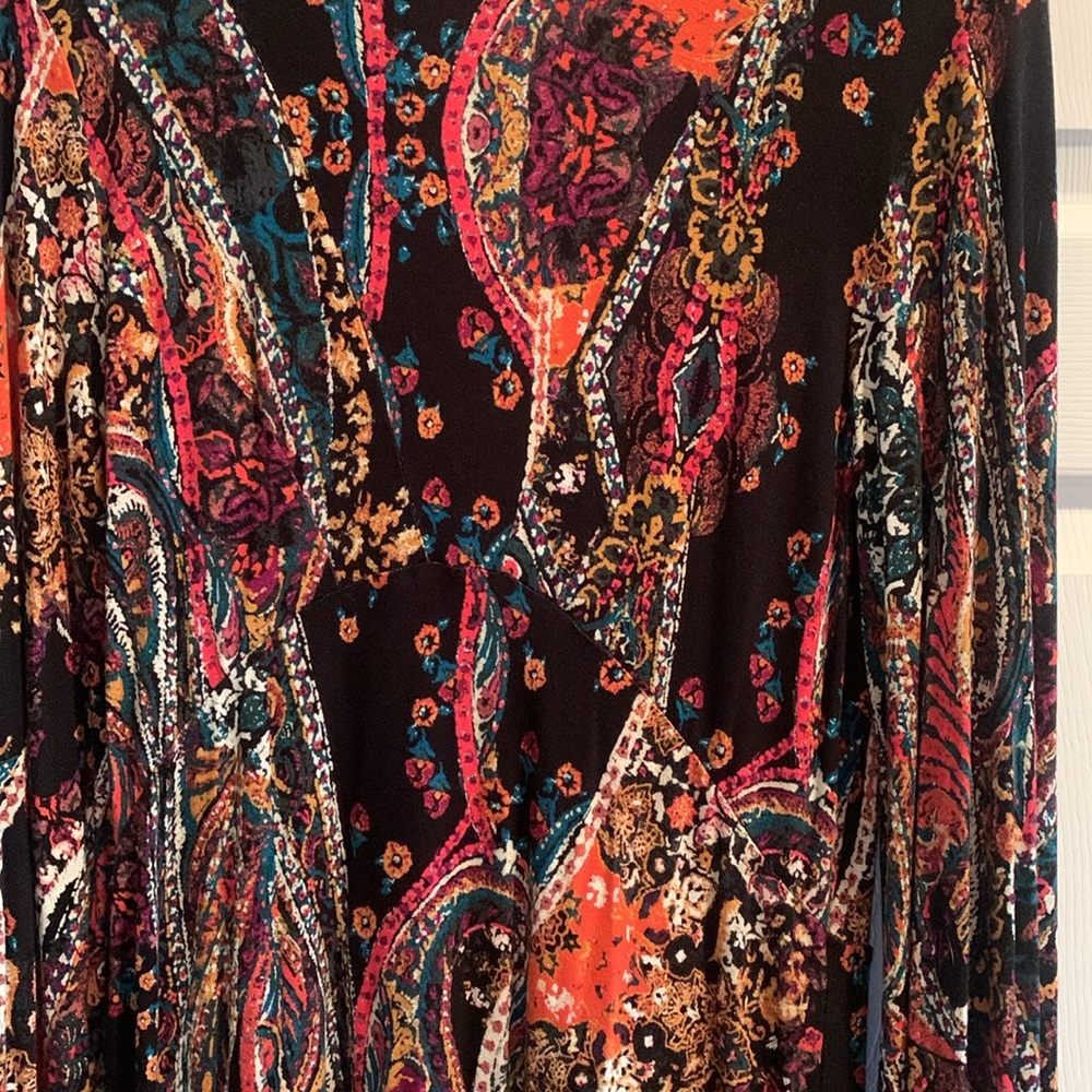 NWT! FREE PEOPLE All Dolled Up Paisley Open Back Mini Dress, soft knit, M. - Picture 6 of 14